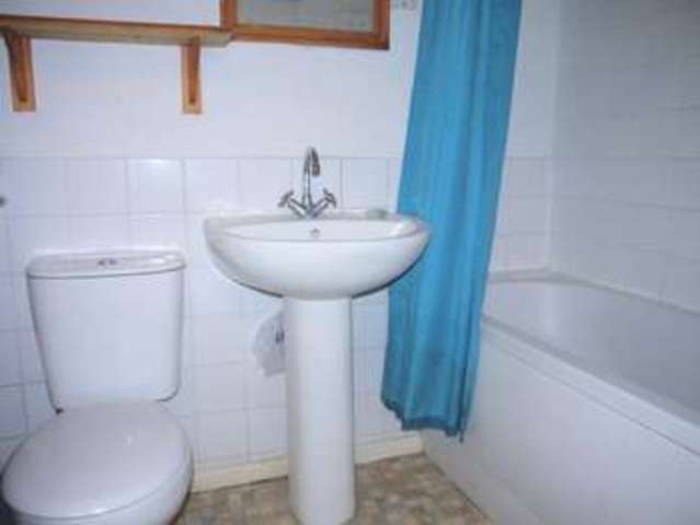  Image of 1 bedroom Flat to rent in Stratford Place Shakespeare Road Eastleigh SO50 at Stratford Place Shakespeare Road Eastleigh, SO50 4NB
