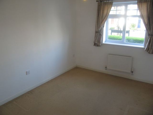  Image of 2 bedroom Flat to rent in Benny Hill Close Eastleigh SO50 at Benny Hill Close  Eastleigh, SO50 5GG