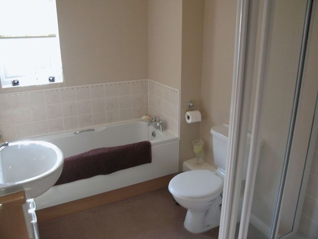  Image of 2 bedroom Flat to rent in Bright Wire Crescent Eastleigh SO50 at Bright Wire Crescent  Eastleigh, SO50 5SQ