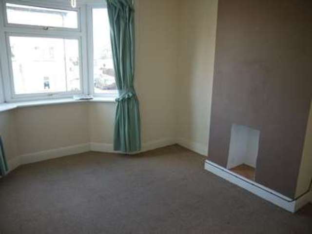 Image of 1 bedroom Flat to rent in Salisbury Close Eastleigh SO50 at Salisbury Close  Eastleigh, SO50 9BN