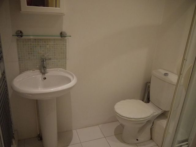  Image of 3 bedroom Terraced house to rent in Desborough Road Eastleigh SO50 at Desborough Road CENTRAL EASTLEIGH North Stoneham, SO50 5NS