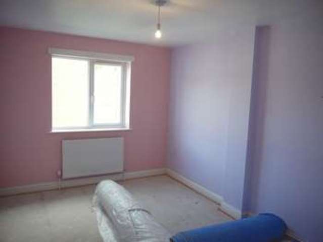  Image of 3 bedroom Terraced house to rent in Archers Road Eastleigh SO50 at Archers Road  Eastleigh, SO50 9BD