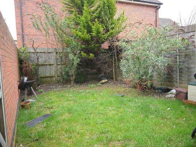  Image of 3 bedroom Terraced house to rent in Brookwood Avenue Eastleigh SO50 at Brookwood Avenue  Eastleigh, SO50 9PH
