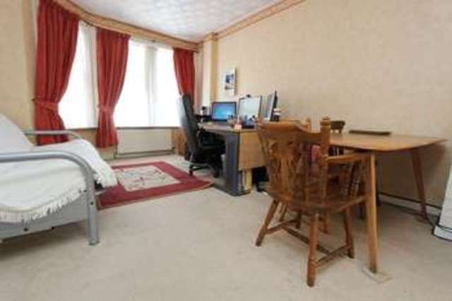  Image of 2 bedroom Terraced house to rent in Twyford Road Eastleigh SO50 at Twyford Road  Eastleigh, SO50 4HL