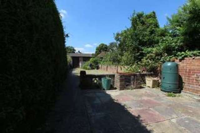  Image of 2 bedroom Terraced house to rent in Twyford Road Eastleigh SO50 at Twyford Road  Eastleigh, SO50 4HL