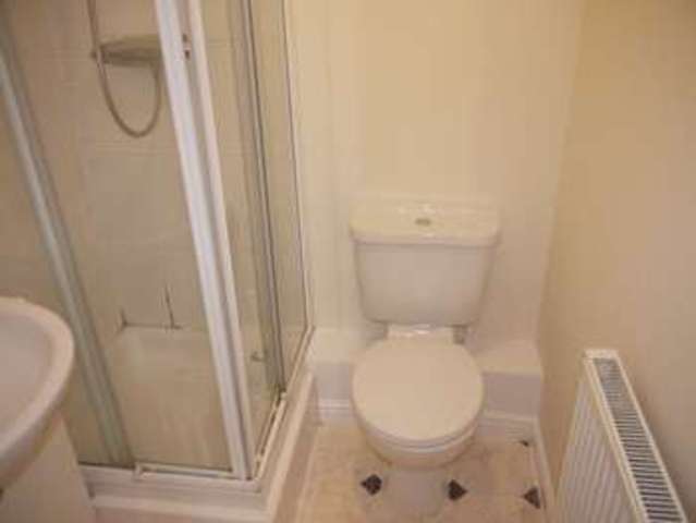  Image of 2 bedroom Flat to rent in Benny Hill Close Eastleigh SO50 at Benny Hill Close  Eastleigh, SO50 5GG