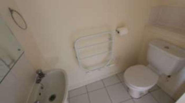 Image of 1 bedroom Flat to rent in Bright Wire Crescent Eastleigh SO50 at Bright Wire Crescent  Eastleigh, SO50 5SQ