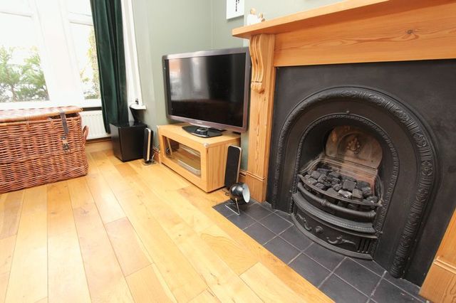  Image of 3 bedroom Terraced house to rent in High Street Eastleigh SO50 at High Street  Eastleigh, SO50 5LR
