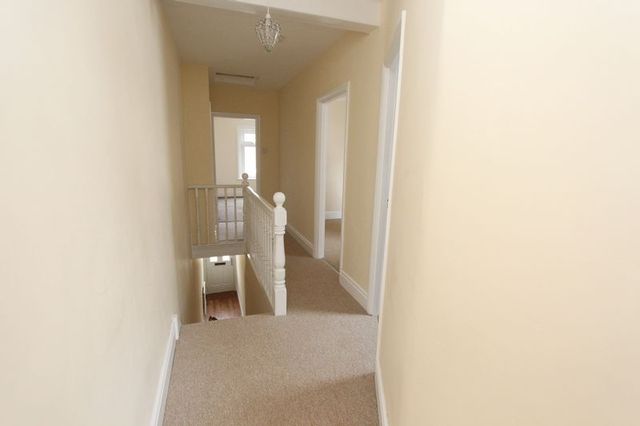  Image of 3 bedroom Terraced house to rent in Archers Road Eastleigh SO50 at Archers Road  Eastleigh, SO50 9BD