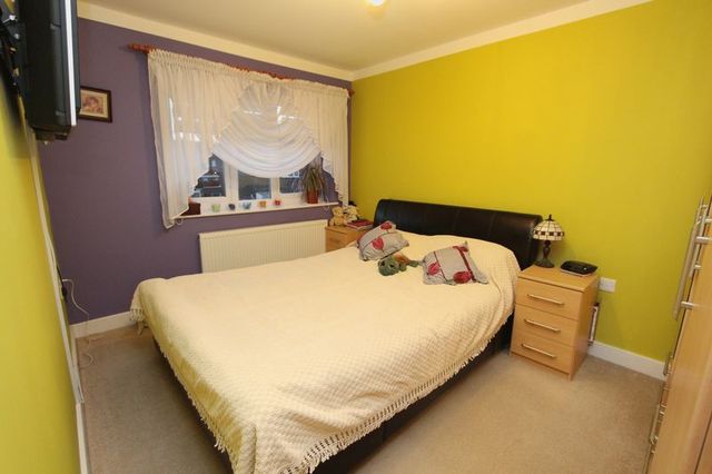  Image of 3 bedroom Terraced house to rent in Abbotts Road Eastleigh SO50 at Abbotts Road  Eastleigh, SO50 5BR