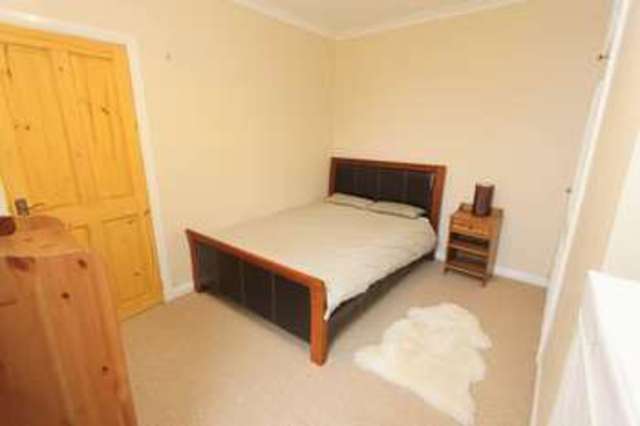  Image of 3 bedroom Terraced house to rent in Archers Road Eastleigh SO50 at Archers Road  EASTLEIGH, SO50 9AZ
