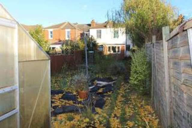  Image of 3 bedroom Terraced house to rent in Archers Road Eastleigh SO50 at Archers Road  EASTLEIGH, SO50 9AZ