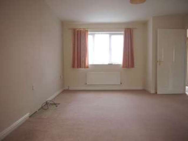  Image of 3 bedroom Terraced house for sale in Drum Road Eastleigh SO50 at Drum Road  EASTLEIGH, SO50 5SU
