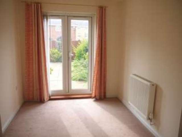  Image of 3 bedroom Terraced house for sale in Drum Road Eastleigh SO50 at Drum Road  EASTLEIGH, SO50 5SU