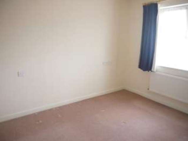  Image of 3 bedroom Terraced house for sale in Drum Road Eastleigh SO50 at Drum Road  EASTLEIGH, SO50 5SU