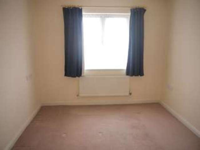  Image of 3 bedroom Terraced house for sale in Drum Road Eastleigh SO50 at Drum Road  EASTLEIGH, SO50 5SU