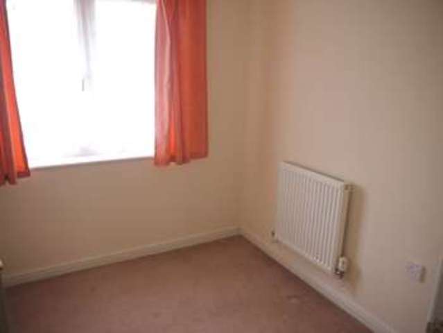  Image of 3 bedroom Terraced house for sale in Drum Road Eastleigh SO50 at Drum Road  EASTLEIGH, SO50 5SU