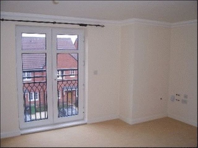  Image of 2 bedroom Flat to rent in Loveridge Way Eastleigh SO50 at Loveridge Way  EASTLEIGH, SO50 9PW