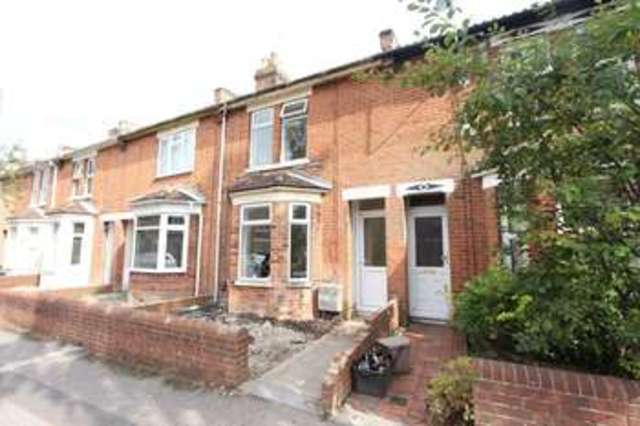  Image of 3 bedroom Terraced house to rent in Desborough Road Eastleigh SO50 at Desborough Road  EASTLEIGH, SO50 5NF