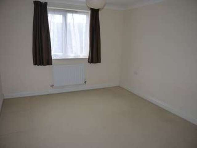  Image of 2 bedroom Flat to rent in Twyford Road Eastleigh SO50 at Twyford Road  EASTLEIGH, SO50 4HN