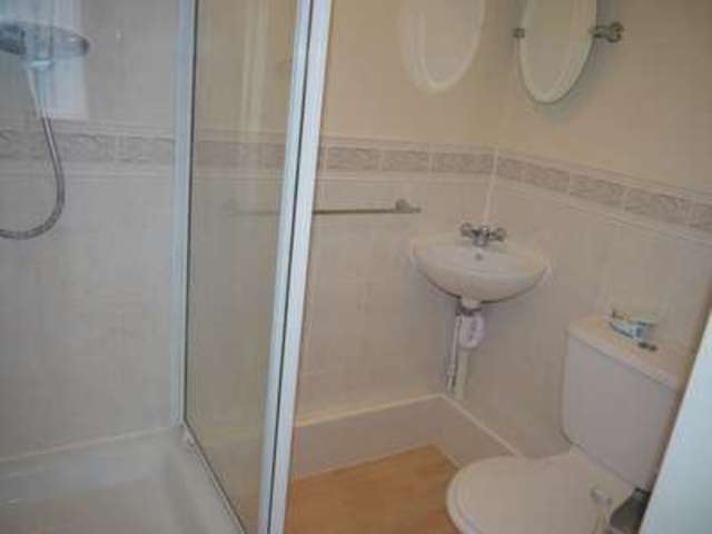  Image of 2 bedroom Flat to rent in Twyford Road Eastleigh SO50 at Twyford Road  EASTLEIGH, SO50 4HN