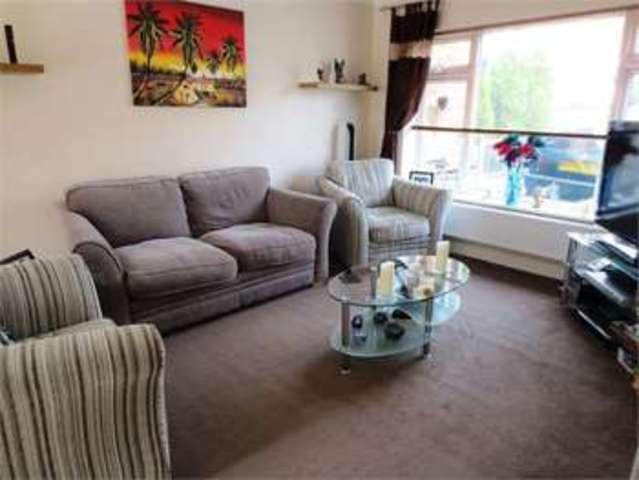  Image of 4 bedroom Terraced house for sale in Eastwood Old Road Leigh-on-Sea SS9 at Eastwood old road Leigh on sea Eastwood, SS9 4RP