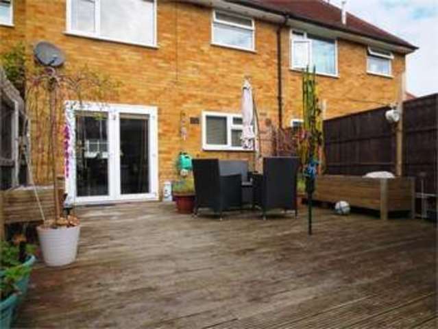  Image of 4 bedroom Terraced house for sale in Eastwood Old Road Leigh-on-Sea SS9 at Eastwood old road Leigh on sea Eastwood, SS9 4RP
