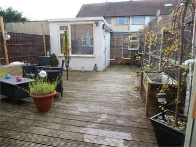  Image of 4 bedroom Terraced house for sale in Eastwood Old Road Leigh-on-Sea SS9 at Eastwood old road Leigh on sea Eastwood, SS9 4RP