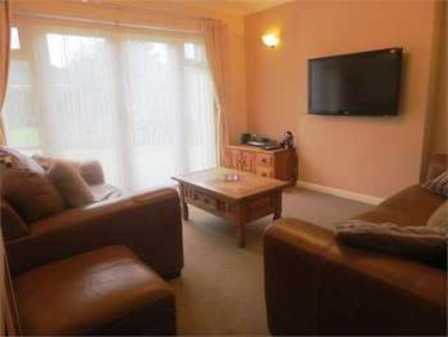  Image of 3 bedroom Detached house for sale in Eastwood Old Road Leigh-on-Sea SS9 at Eastwood old road Leigh on sea Eastwood, SS9 4RS