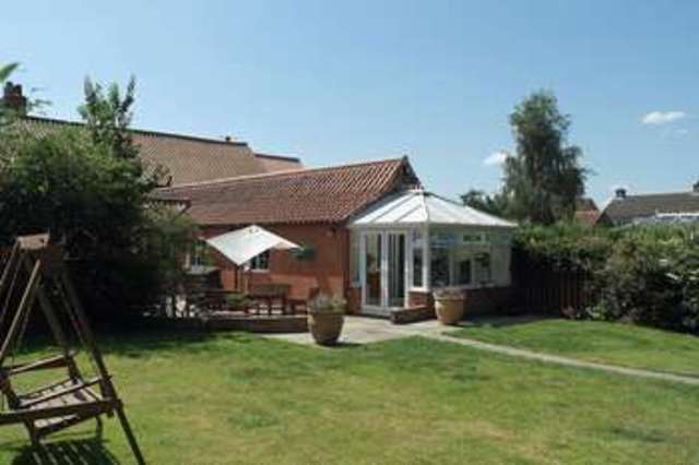  Image of 3 bedroom Detached house for sale in Eaton Eaton Retford DN22 at Eaton  Retford, DN22 0PS