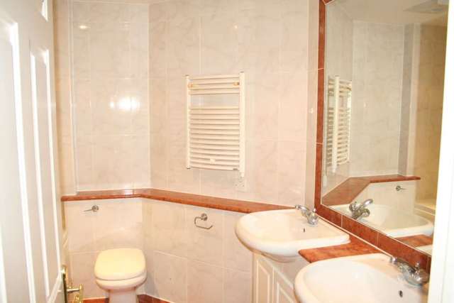  Image of 2 bedroom Apartment to rent in Ebury Bridge Road London SW1W at Ebury Bridge Road Sloane Square London, SW1W 8RB