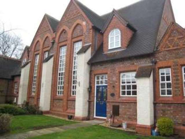  Image of 2 bedroom Mews to rent in Eddisford Drive Culcheth Warrington WA3 at Culcheth  Warrington, WA3 4EZ