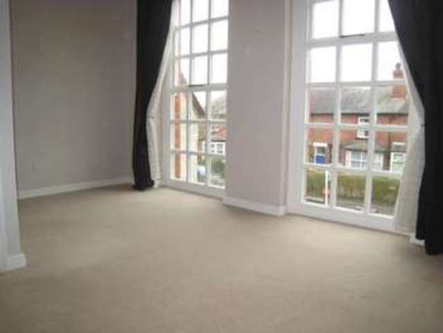  Image of 2 bedroom Mews to rent in Eddisford Drive Culcheth Warrington WA3 at Culcheth  Warrington, WA3 4EZ