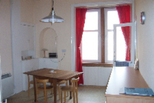  Image of 1 bedroom Flat to rent in Edgehill Road Glasgow G11 at Broomhill Glasgow Glasgow, G11 7JD