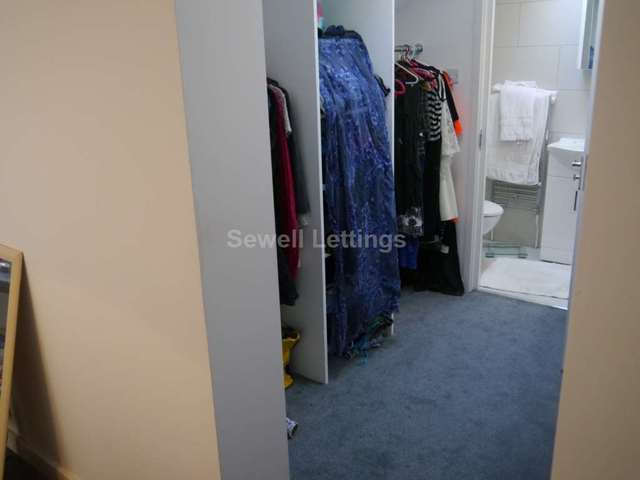  Image of 4 bedroom Detached house to rent in Edgehill Street Reading RG1 at Edghill Street  Reading, RG1 2PU