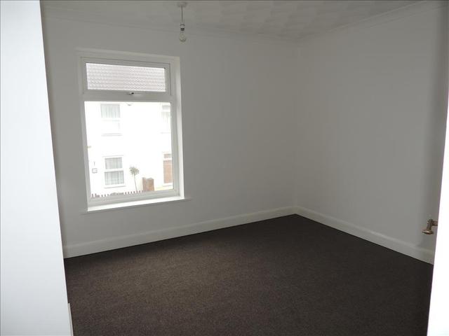  Image of 2 bedroom Terraced house for sale in Edinburgh Road Lowestoft NR32 at Edinburgh Road  Lowestoft, NR32 1SU