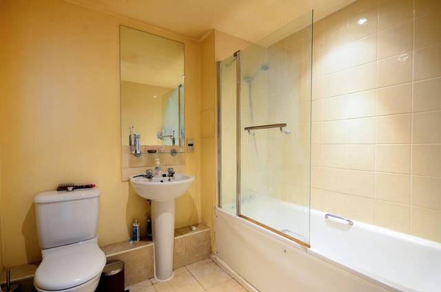  Image of 2 bedroom Flat for sale in Greenroof Way London SE10 at Edison Court  Greenwich, SE10 0DQ