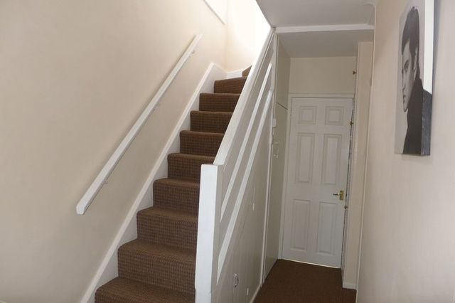  Image of 3 bedroom Semi-Detached house to rent in Edison Road Welling DA16 at Edison Road  Welling, DA16 3NG