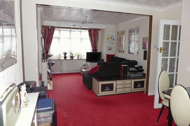  Image of 3 bedroom Semi-Detached house to rent in Edison Road Welling DA16 at Edison Road  Welling, DA16 3NG