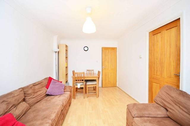  Image of 1 bedroom Flat to rent in Edmeston Close London E9 at Edmeston Close  Victoria Park, E9 5TL