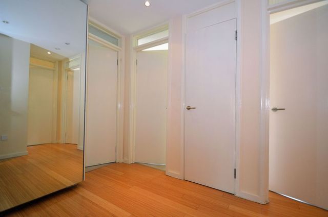  Image of 2 bedroom Flat for sale in Berryfields Road Sutton Coldfield B76 at Berryfields Road  Sutton Coldfield, B76 2UX