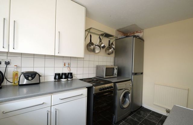  Image of 2 bedroom Flat for sale in Berryfields Road Sutton Coldfield B76 at Berryfields Road  Sutton Coldfield, B76 2UX