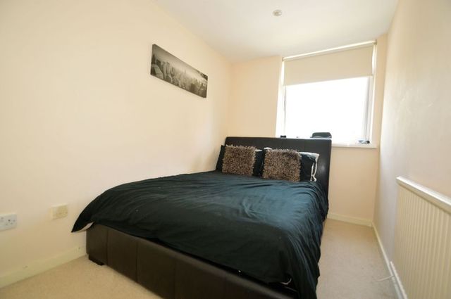  Image of 2 bedroom Flat for sale in Berryfields Road Sutton Coldfield B76 at Berryfields Road  Sutton Coldfield, B76 2UX