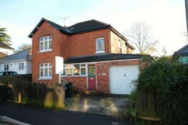  Image of 4 bedroom Detached house to rent in Edward Road Dorchester DT1 at Edward Road  Dorchester, DT1 2HL