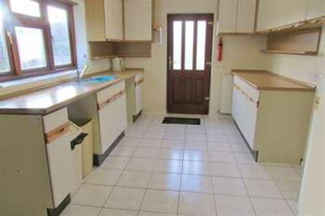  Image of 3 bedroom Detached house for sale in Eglinton Road Street BA16 at Street, BA16 0RJ