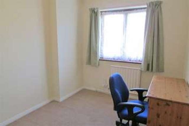  Image of 3 bedroom Detached house for sale in Eglinton Road Street BA16 at Street, BA16 0RJ