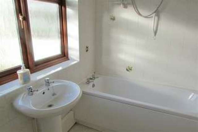  Image of 3 bedroom Detached house for sale in Eglinton Road Street BA16 at Street, BA16 0RJ