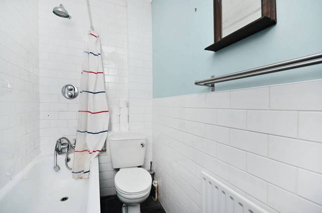  Image of 1 bedroom Flat for sale in Elderfield Road London E5 at Elderfield Road  Clapton, E5 0LG