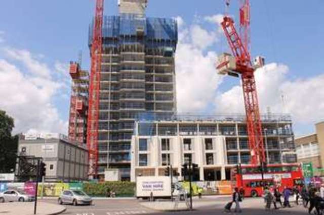  Image of 2 bedroom Flat for sale in Brandon Street London SE17 at South Garden Mansions East  Elephant and Castle, SE17 1UH
