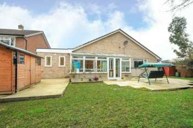  Image of 5 bedroom Detached house for sale in Elgin Drive Northwood HA6 at Northwood, HA6 2YR